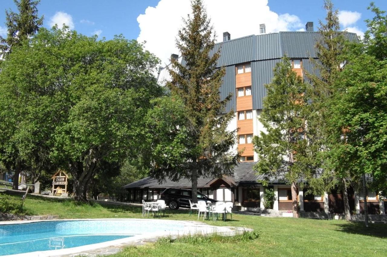 Hotel Or Blanc Espot Esterno foto