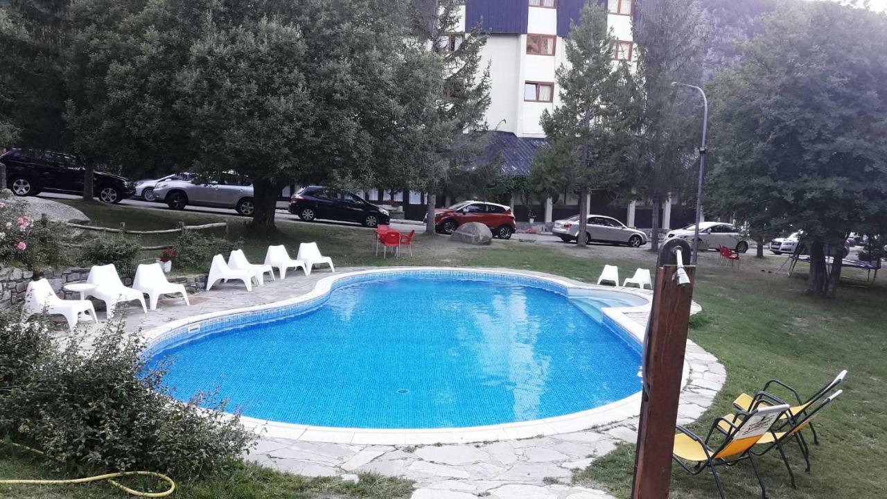 Hotel Or Blanc Espot Esterno foto